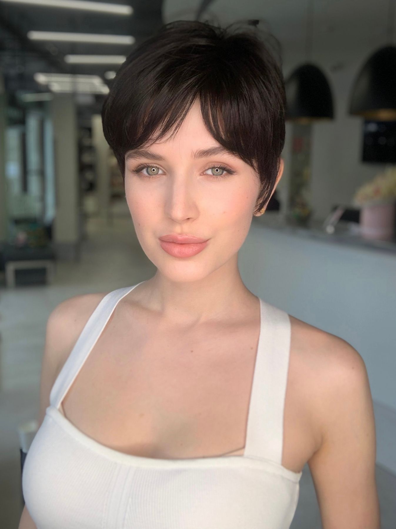chic pixie cuts