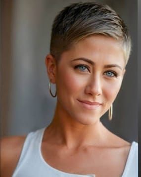 chic pixie hairstyles