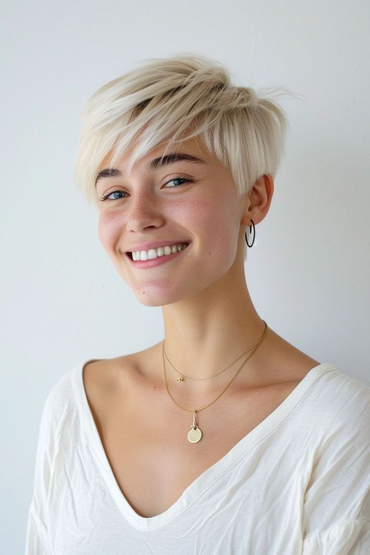 chic pixie hairstyles