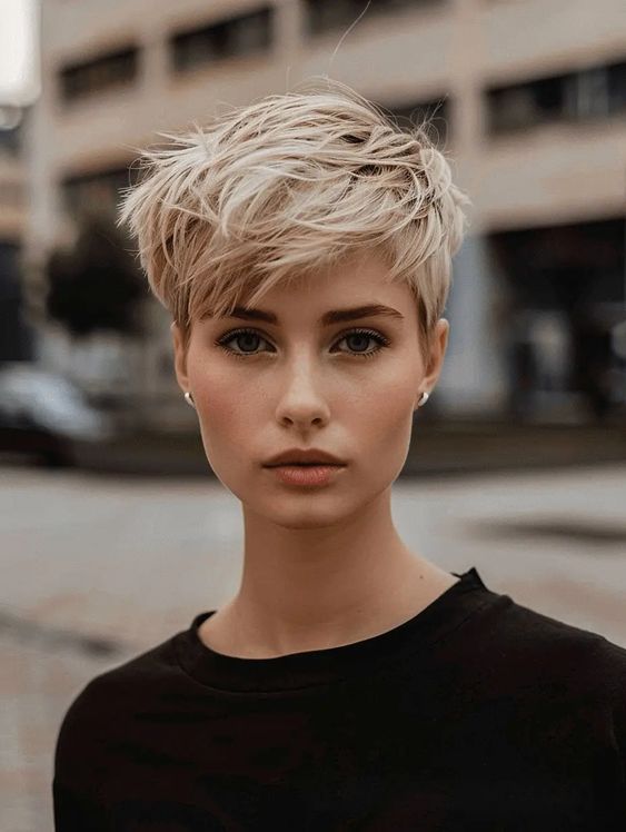 chic pixie hairstyles