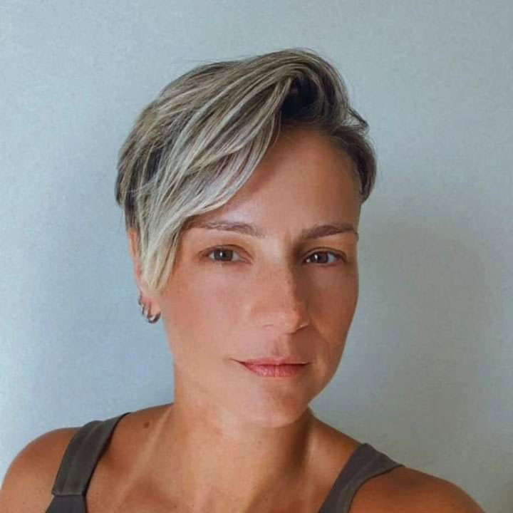 highlighted pixie cuts