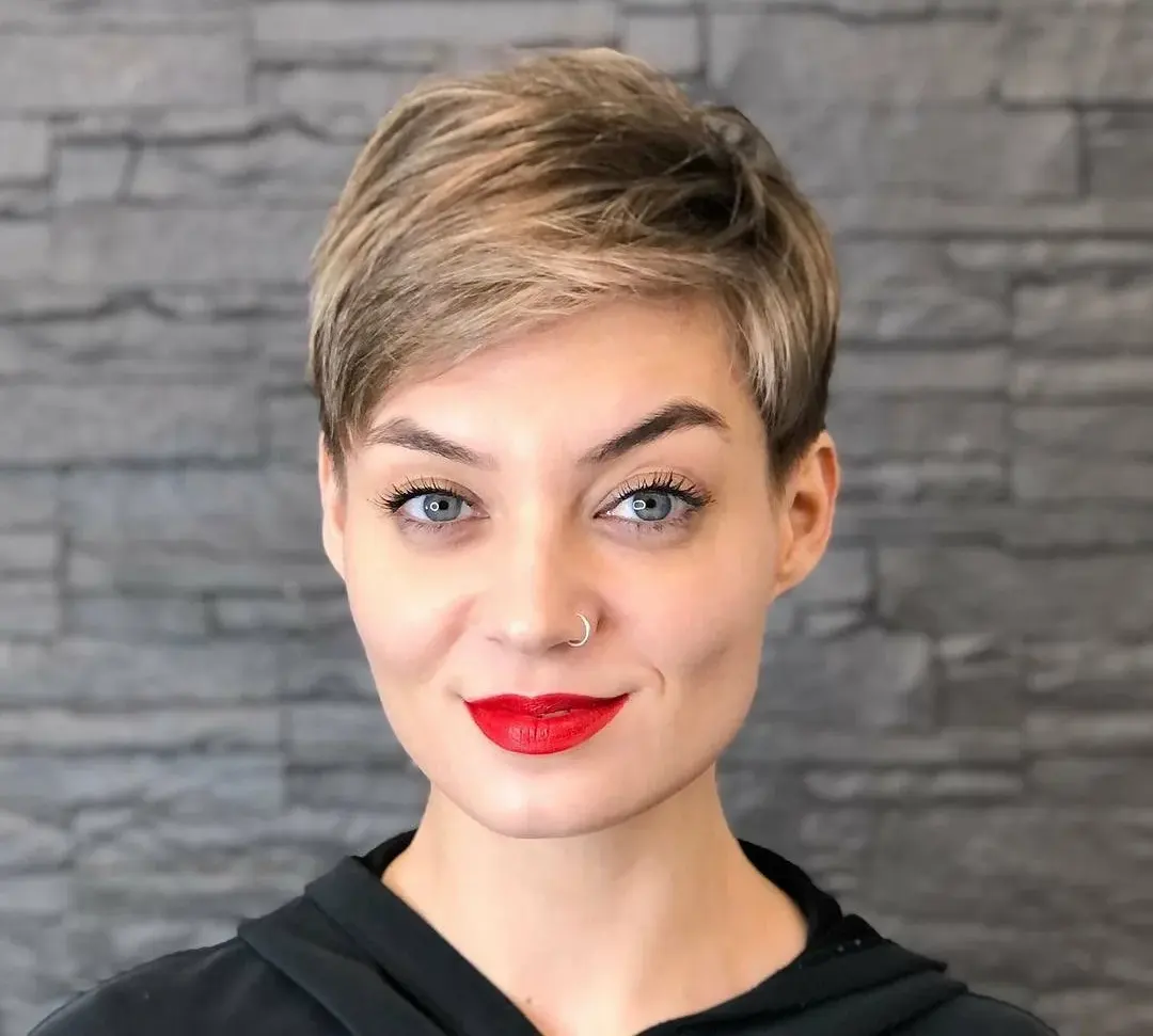 pixie cuts with highlights