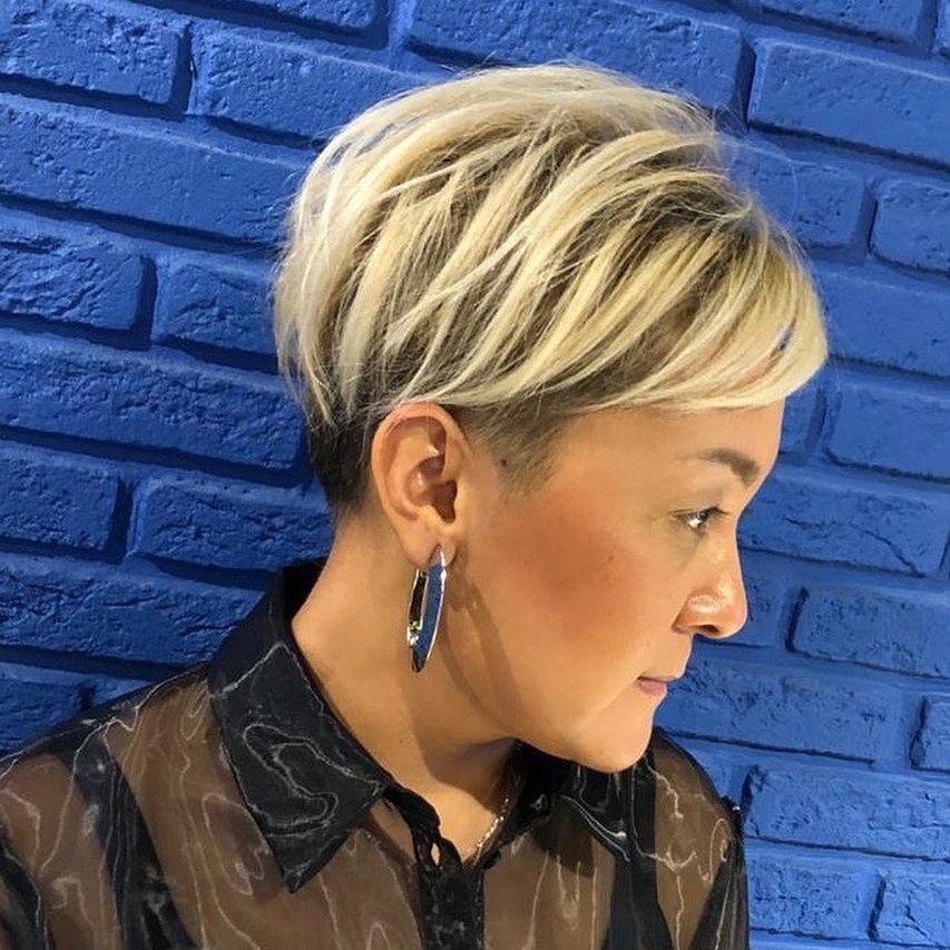 pixie cuts with highlights