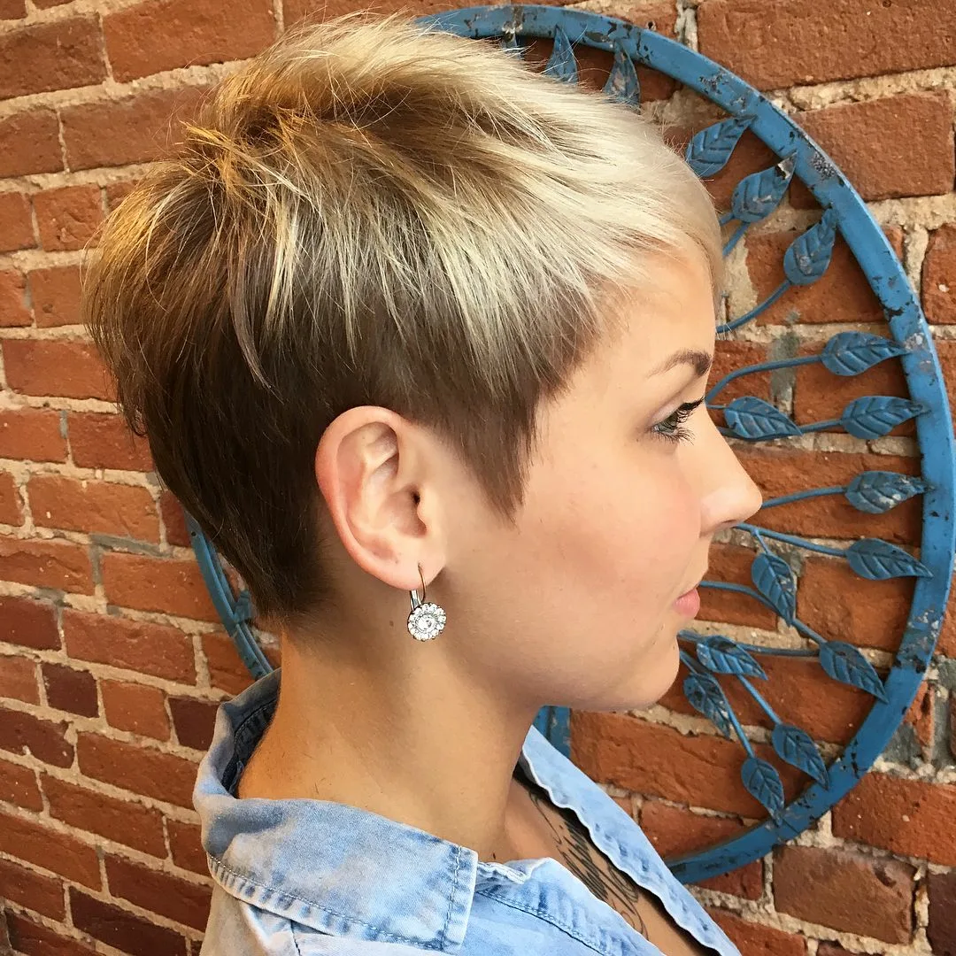 pixie cuts with highlights